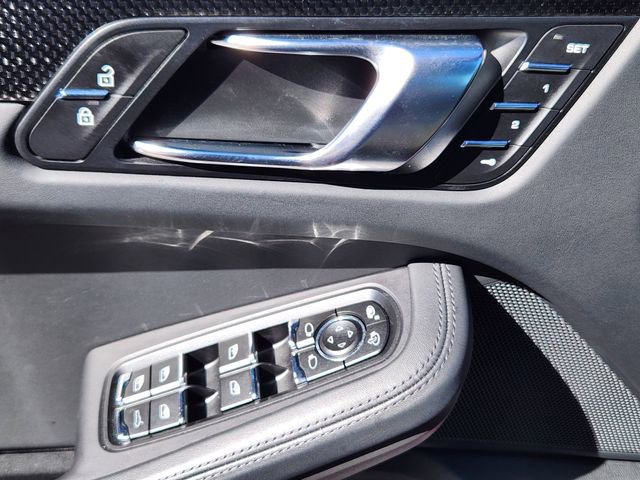 Used 2021 Porsche Macan GTS image 11