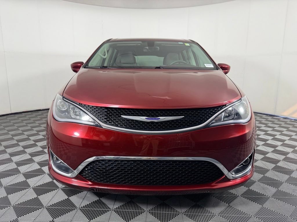 Used 2018 Chrysler Pacifica Touring Plus FWD image 5