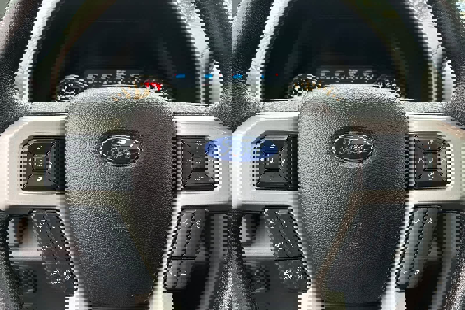 Used 2015 Ford F150 Lariat w/ Equipment Group 502A Luxury image 25