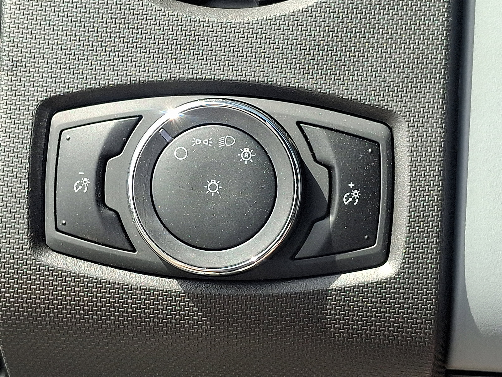 New 2025 Ford F750 2WD SuperCab Super Duty image 18