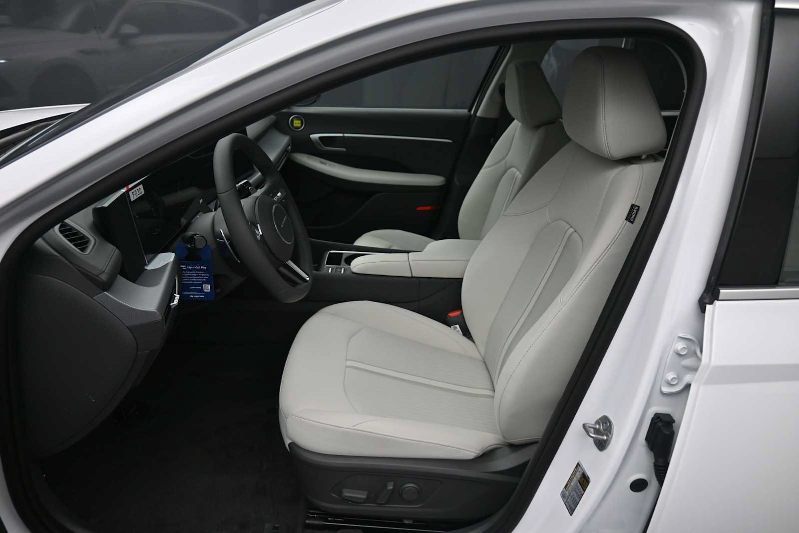 New 2026 Hyundai Sonata SEL FWD image 18