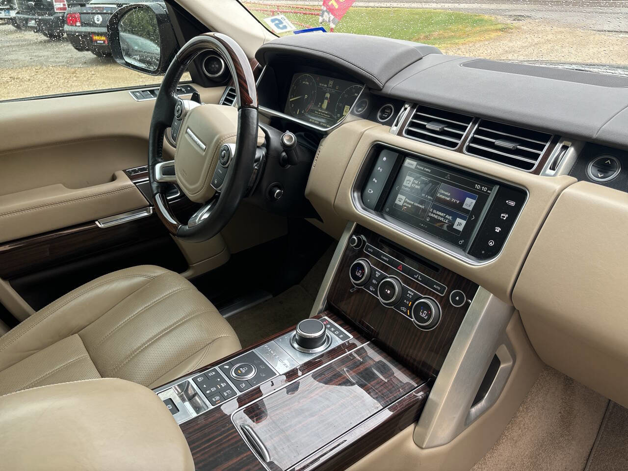 Used 2016 Land Rover Range Rover HSE image 11