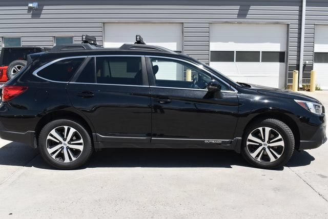 Used 2018 Subaru Outback 2.5i Limited AWD/4WD image 4