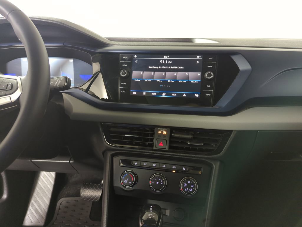 Used 2022 Volkswagen Taos SE image 13