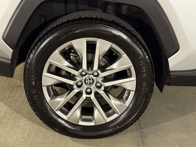 Used 2019 Toyota RAV4 XLE Premium w/ Cold Weather Package image 13