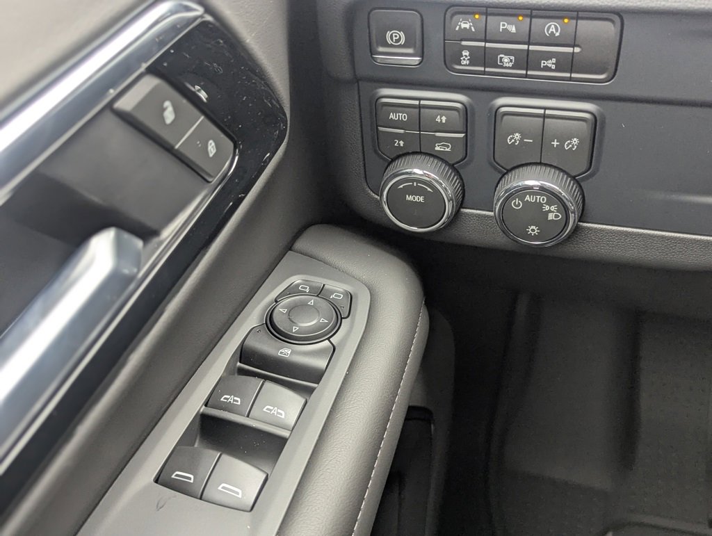 New 2026 Chevrolet Tahoe LS image 22