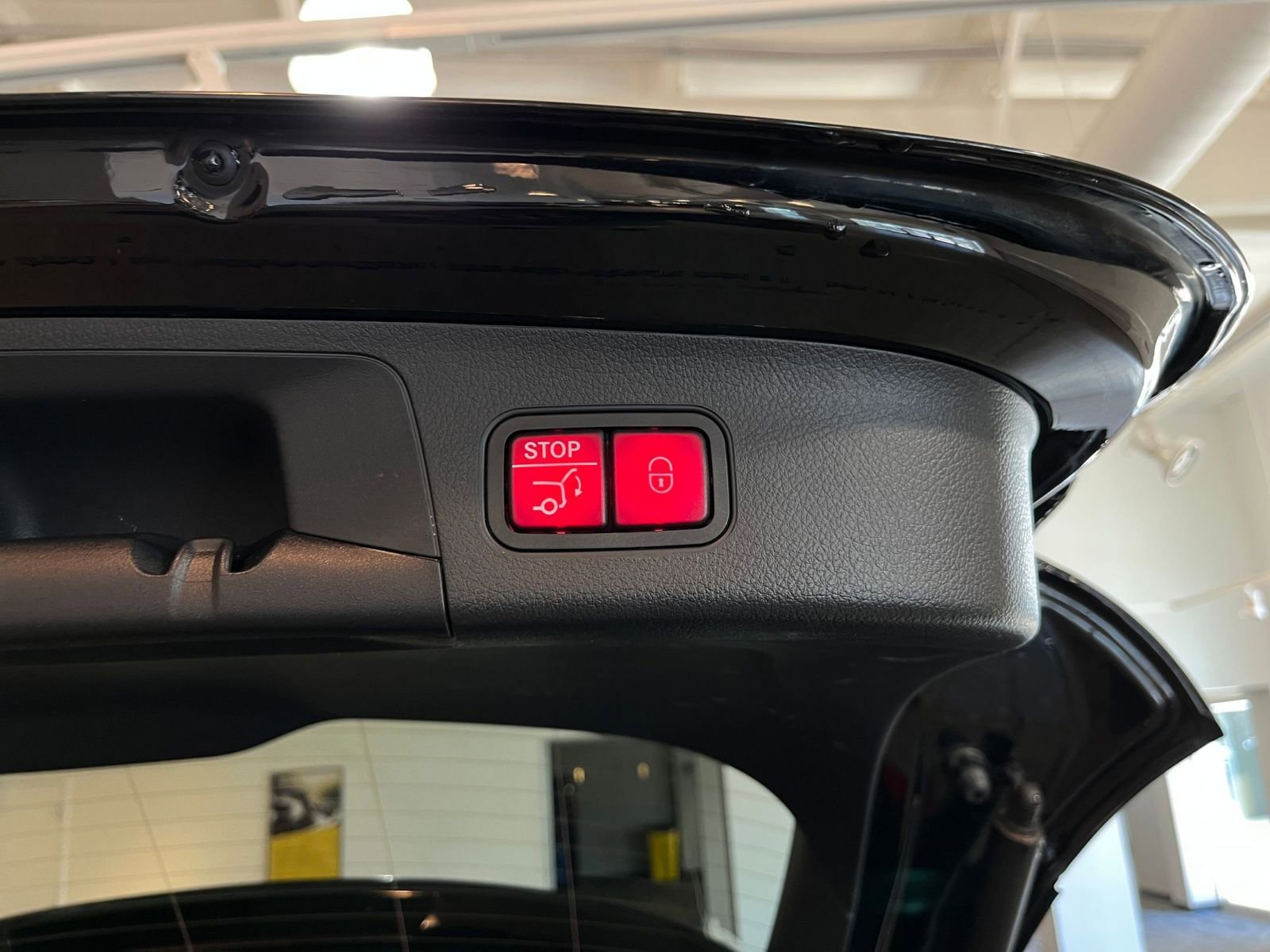 Used 2025 Mercedes-Benz GLA 250 image 23