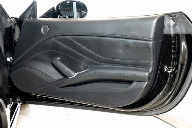 Certified 2017 Ferrari California T image 40