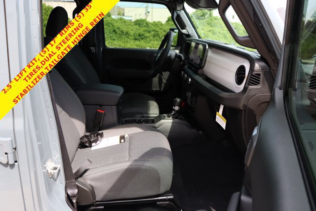 New 2026 Jeep Wrangler Unlimited Sport AWD/4WD image 29
