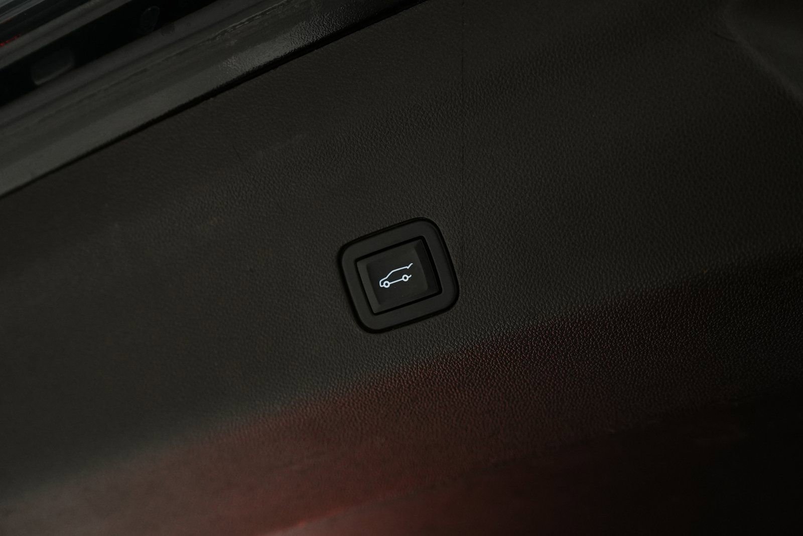 Used 2021 Cadillac Escalade ESV Premium Luxury image 18