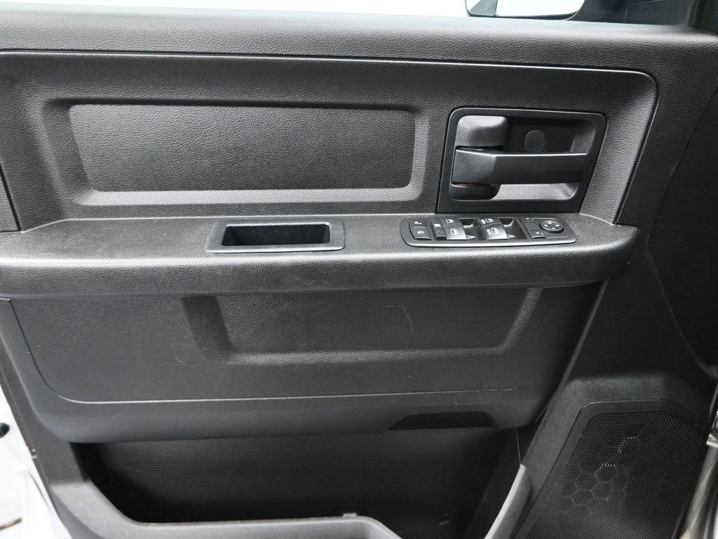 Used 2017 RAM 3500 Tradesman w/ Popular Equipment Group image 18