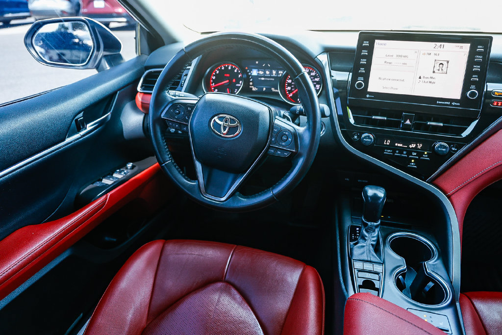 Used 2022 Toyota Camry XSE FWD image 23