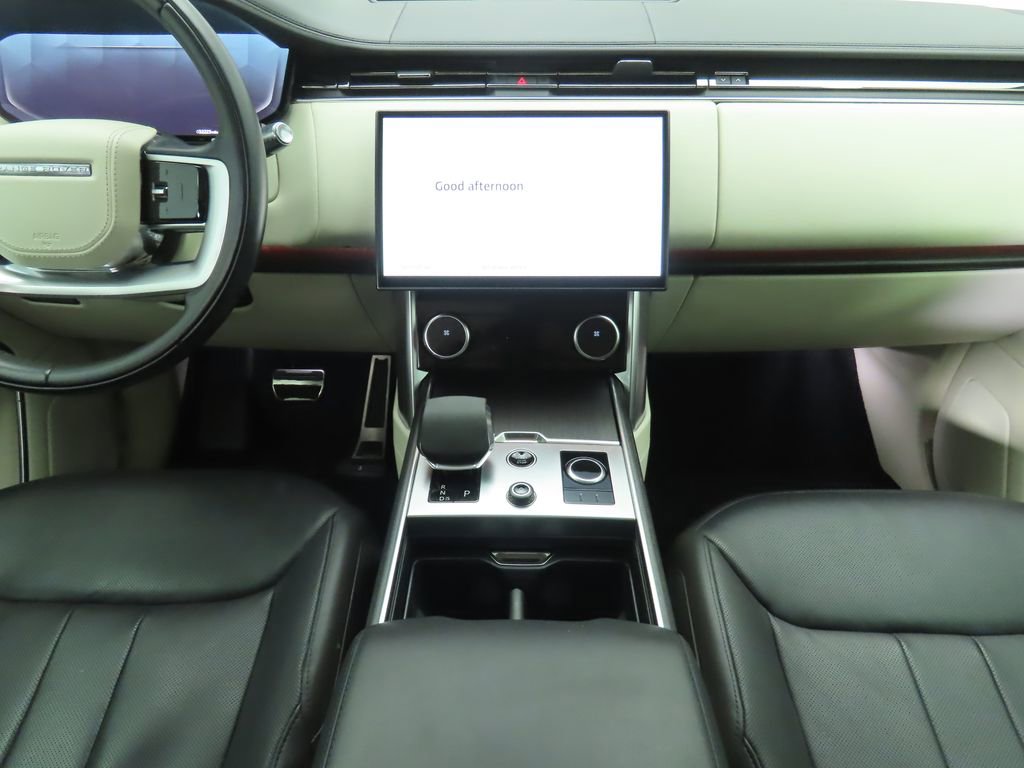Used 2022 Land Rover Range Rover SE image 13