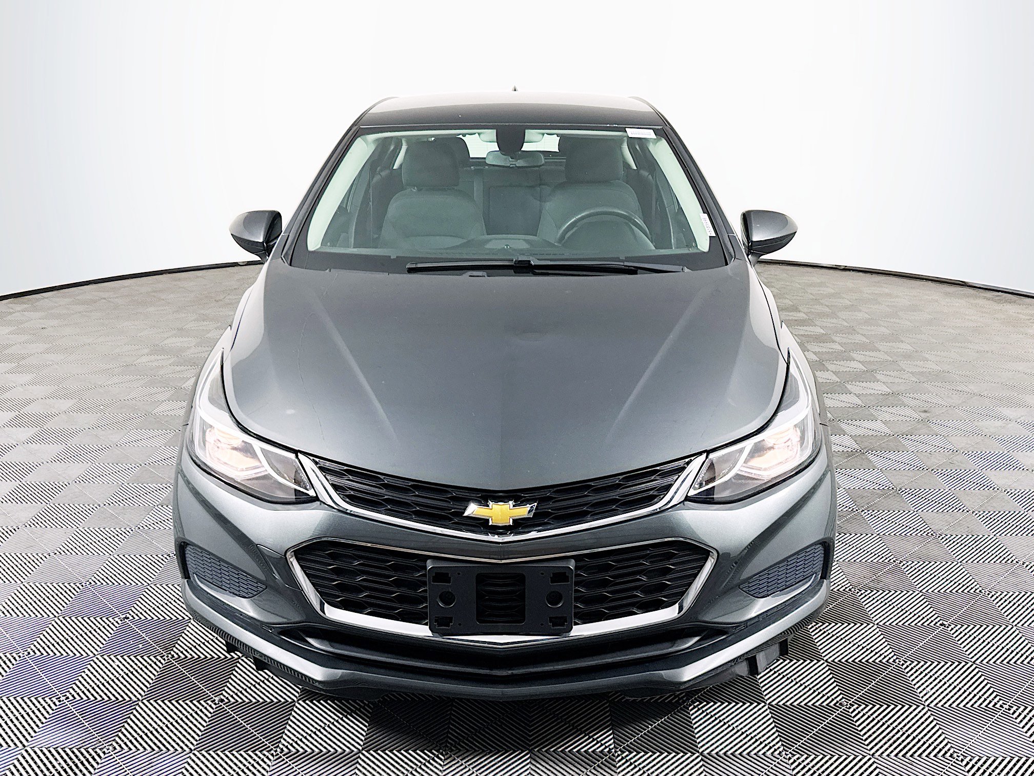 Used 2017 Chevrolet Cruze LT w/ Convenience Package image 2