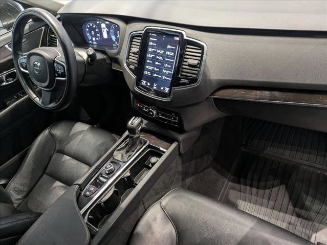 Used 2018 Volvo XC90 T6 Momentum w/ Convenience Package image 23