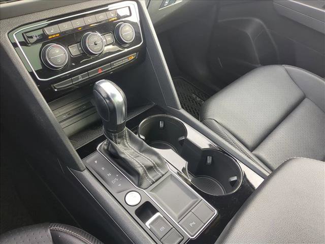 Used 2022 Volkswagen Atlas Cross Sport SE image 12