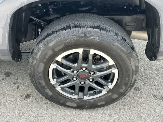 Used 2025 Toyota Tacoma TRD Sport AWD/4WD image 5