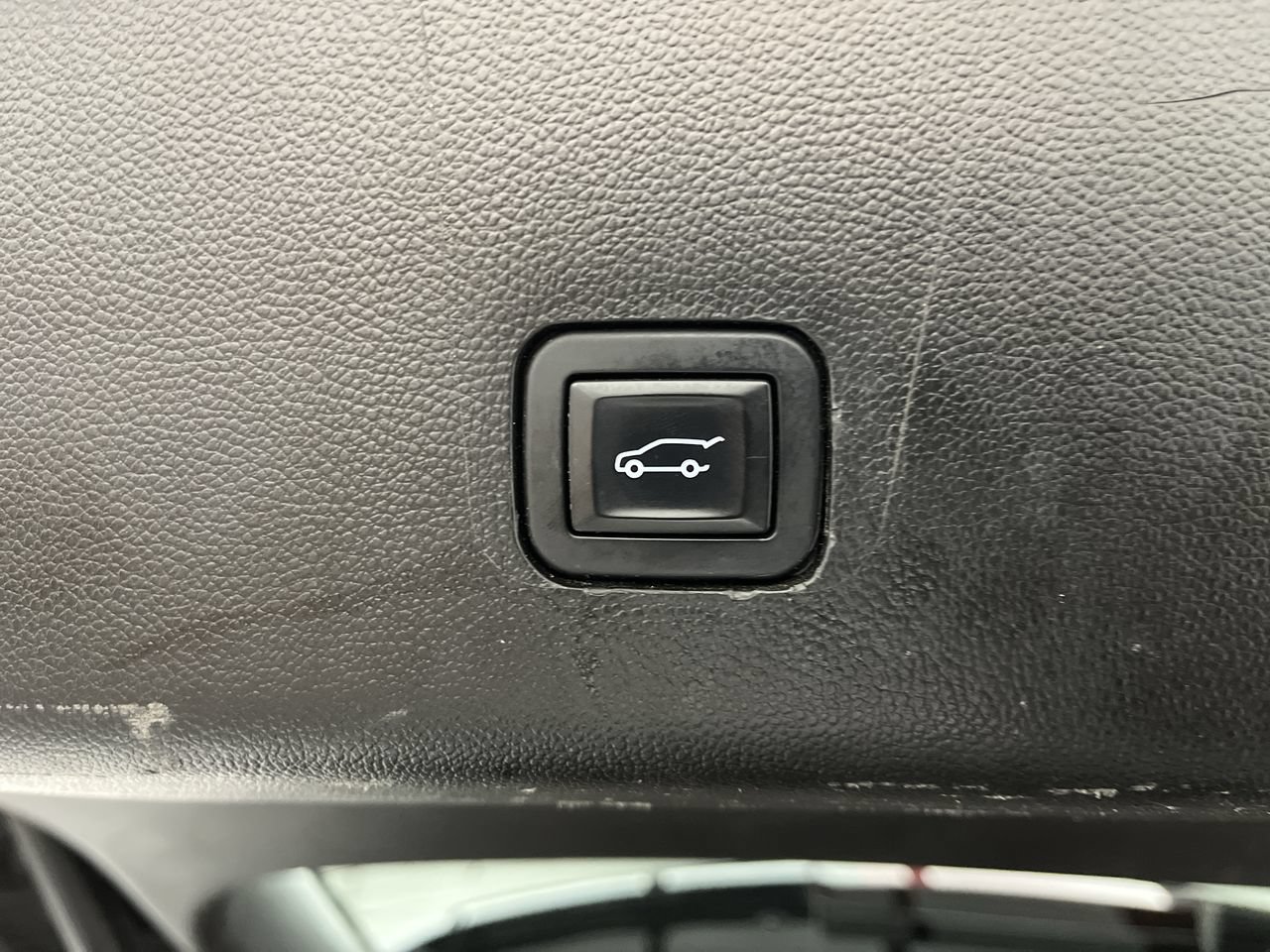 Certified 2019 Chevrolet Traverse High Country AWD/4WD image 36