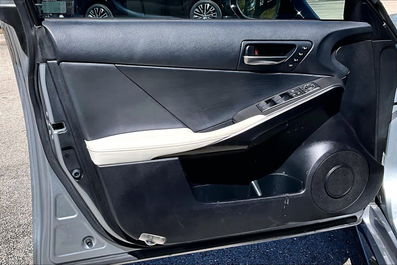 Used 2023 Lexus IS 350 F Sport w/ Navigation Package RWD image 44