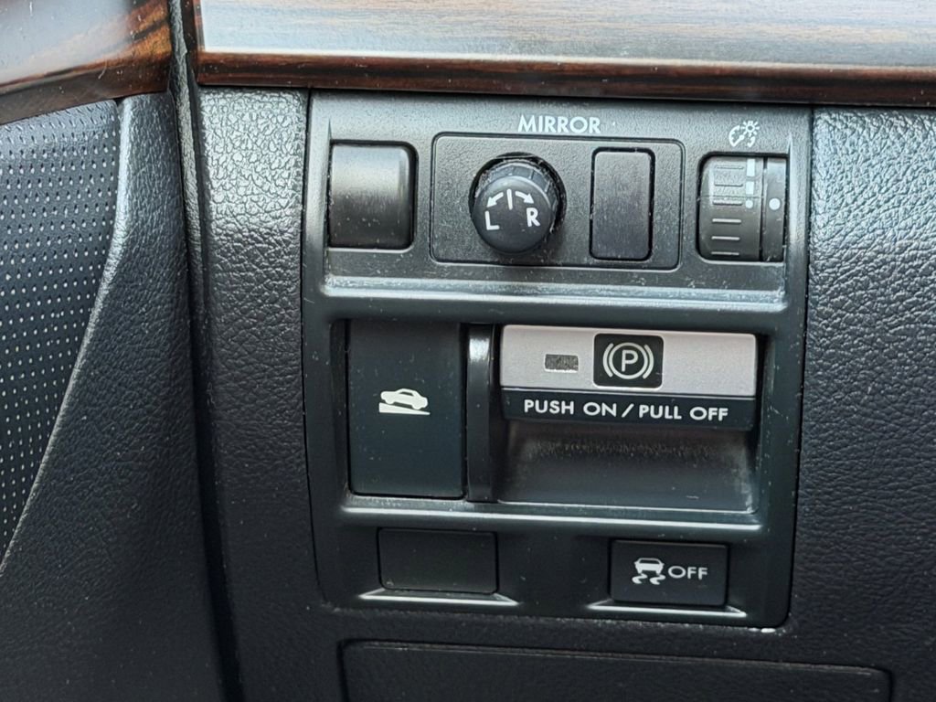 Used 2013 Subaru Outback 2.5i Limited image 20