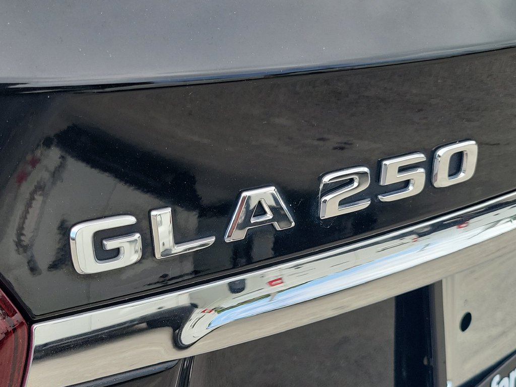 Used 2019 Mercedes-Benz GLA 250 image 12