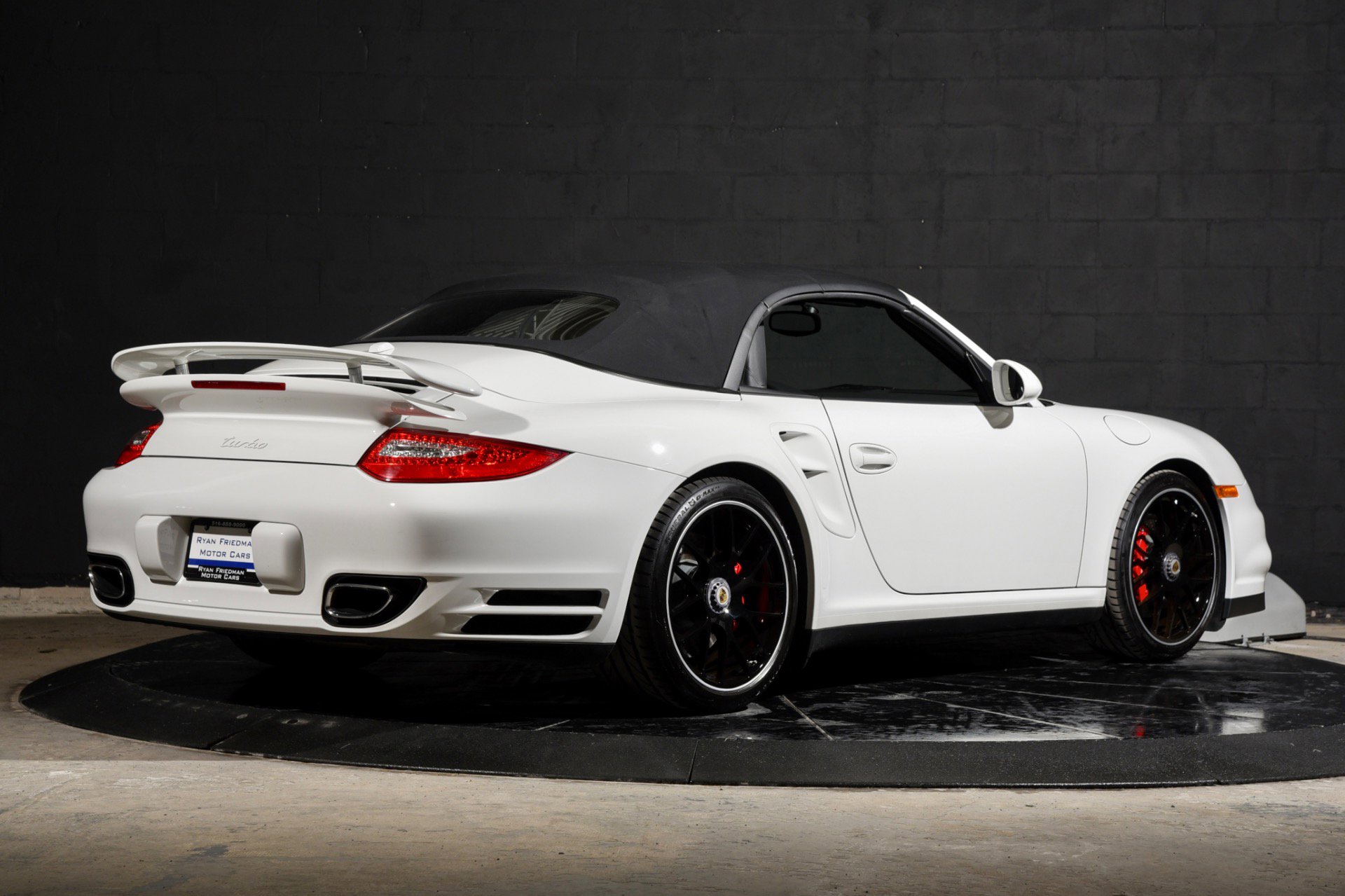 Used 2011 Porsche 911 Turbo image 30