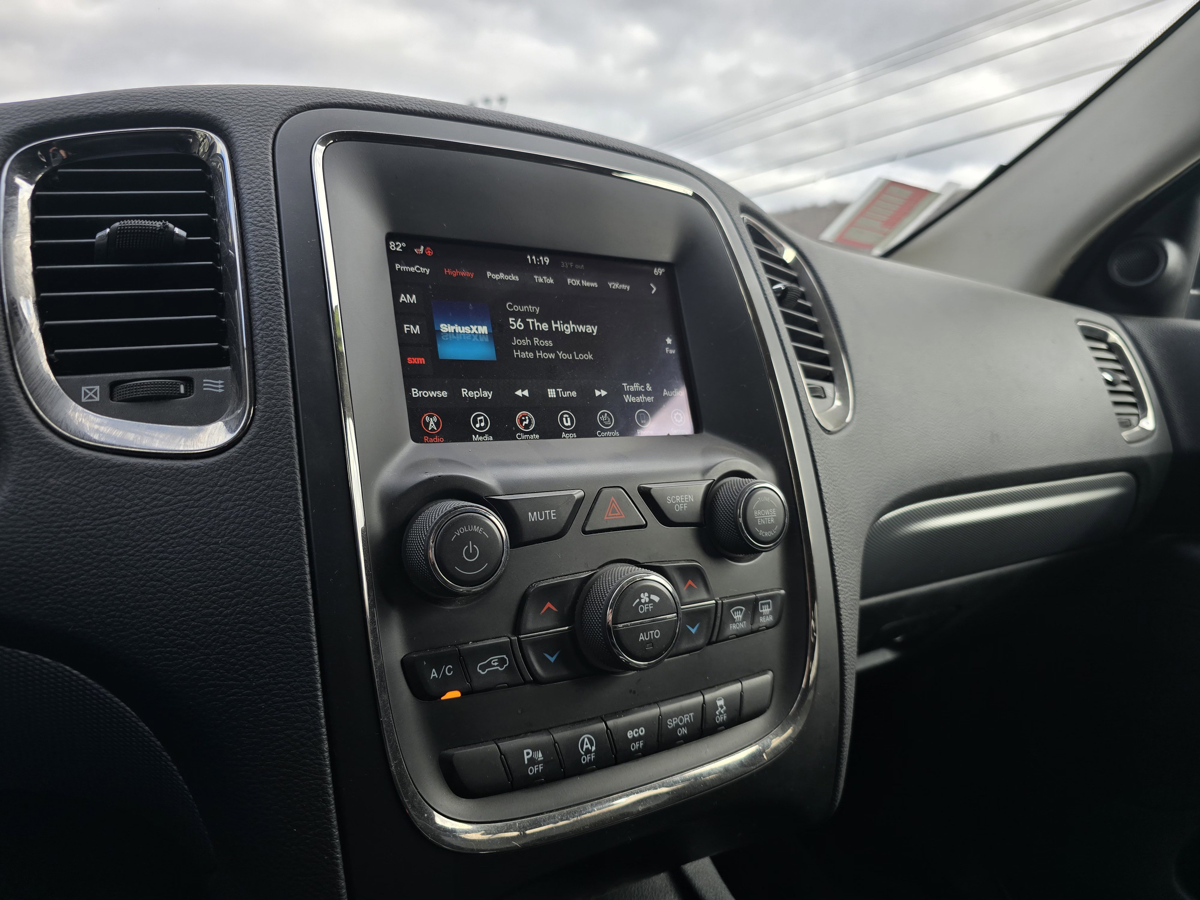 Used 2018 Dodge Durango GT image 21