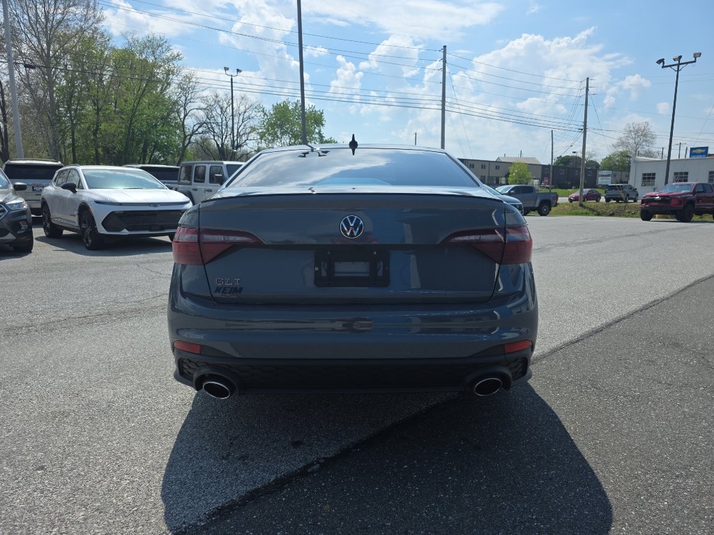 Used 2023 Volkswagen Jetta GLI Autobahn FWD image 6