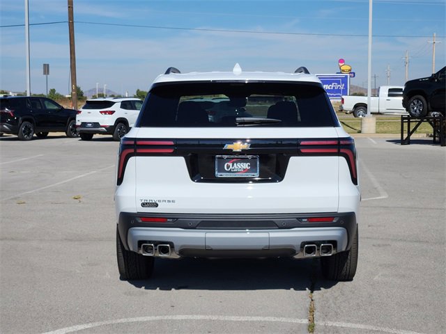 New 2026 Chevrolet Traverse LT w/ Enhanced Driving Package image 6