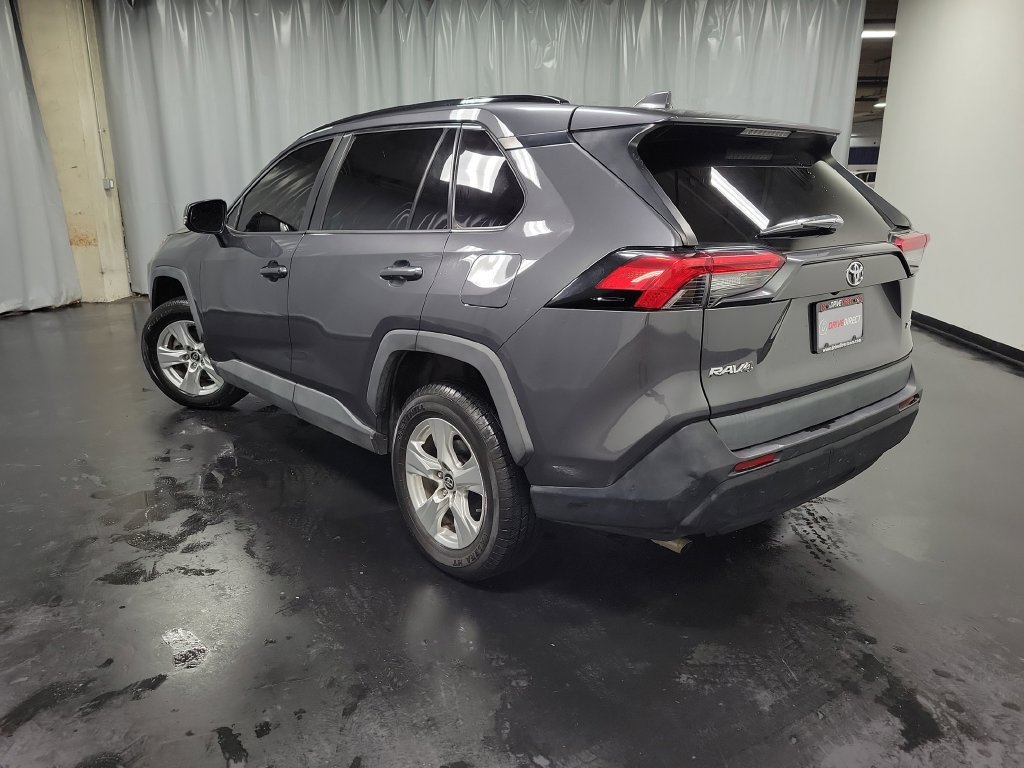 Used 2021 Toyota RAV4 XLE FWD image 6