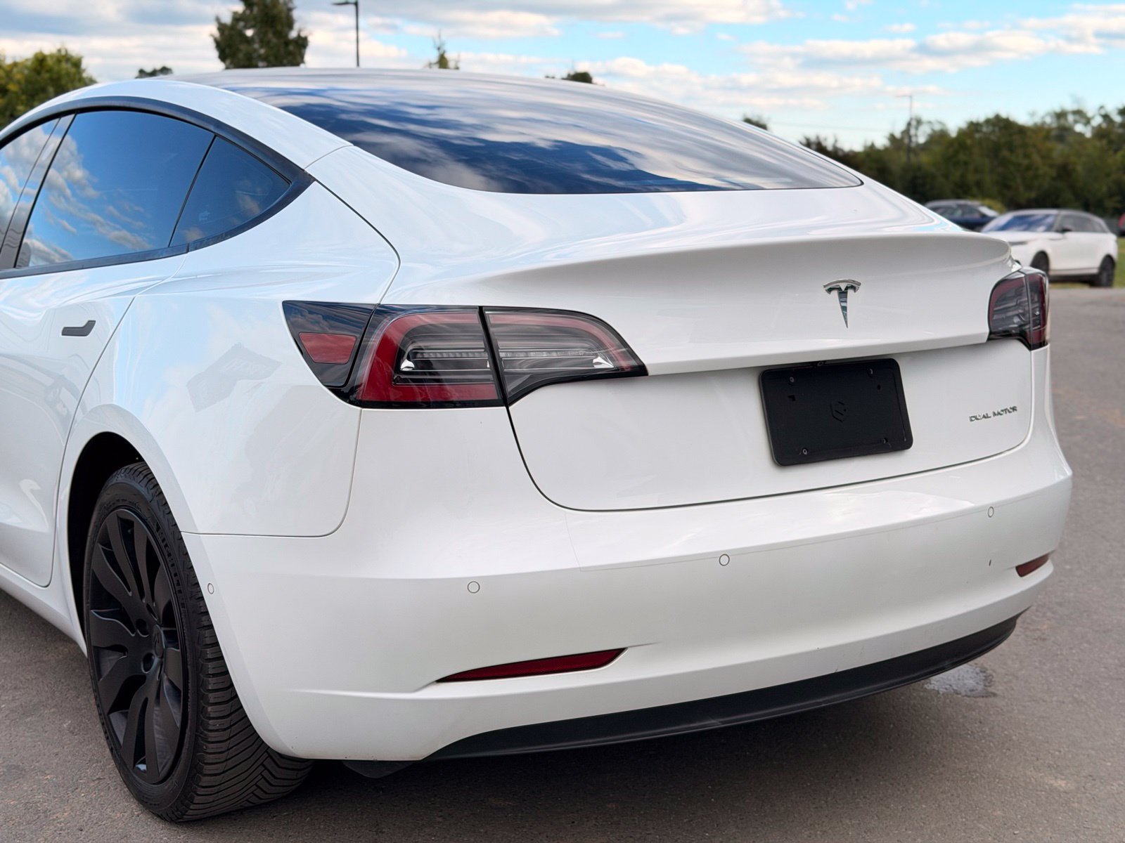 Used 2021 Tesla Model 3 Long Range AWD/4WD image 4