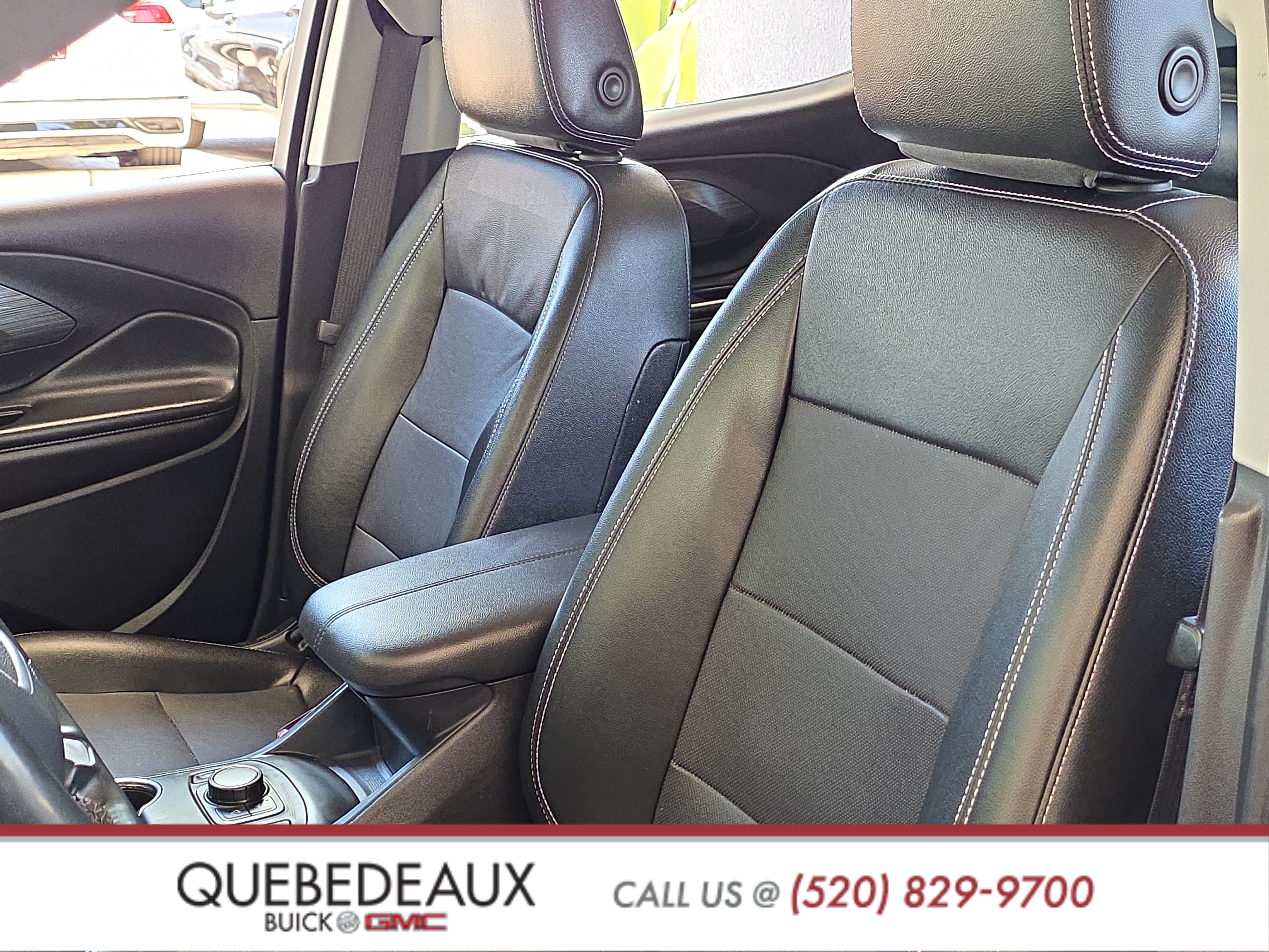 Used 2023 GMC Terrain SLT AWD/4WD image 11