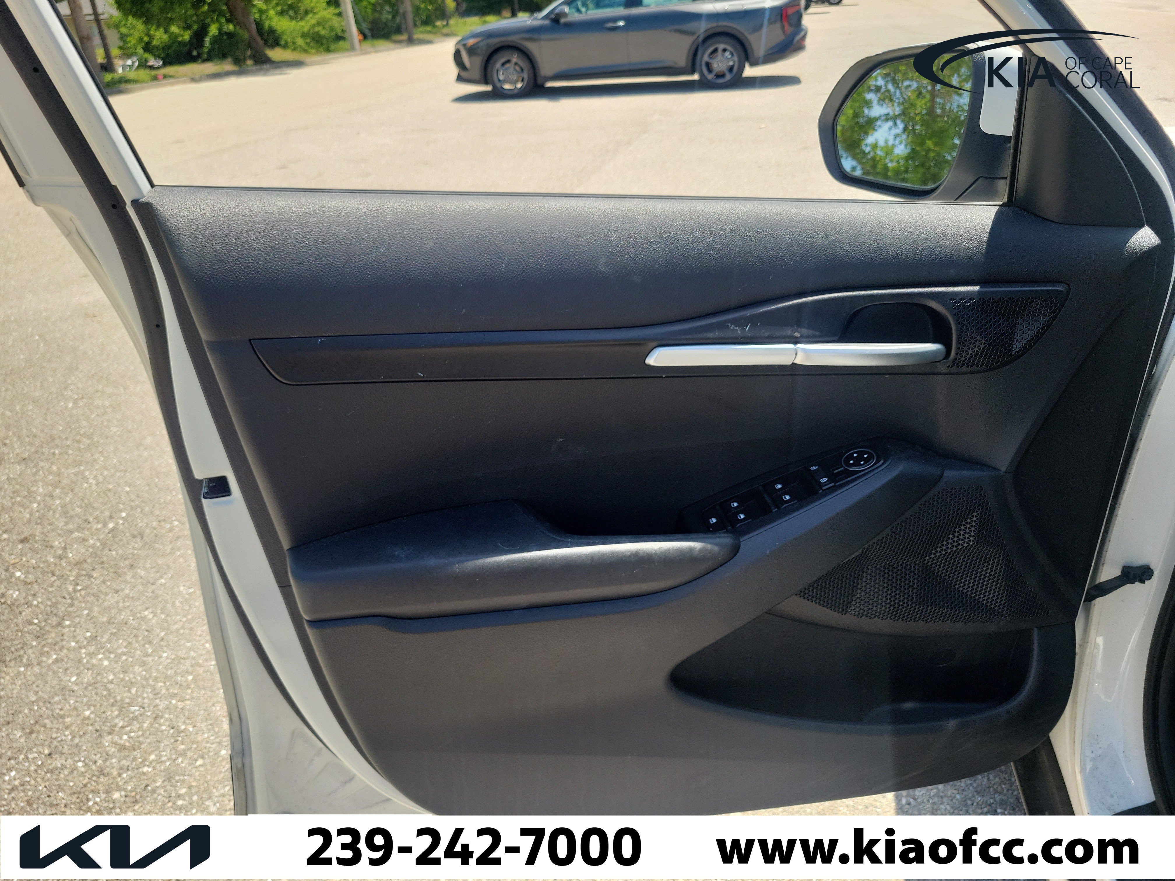 Used 2023 Kia Seltos LX AWD/4WD image 22