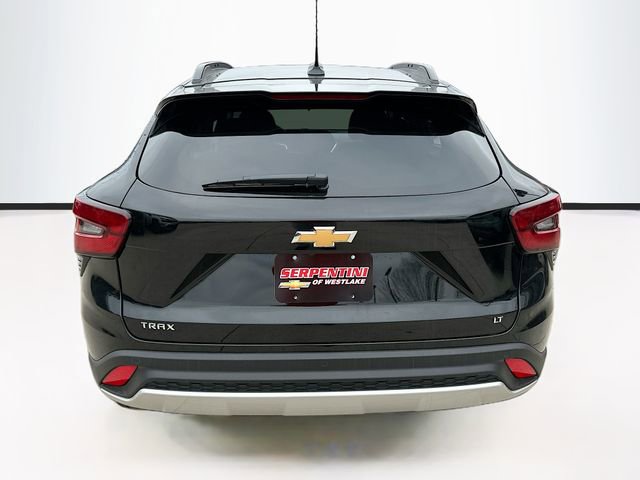 New 2026 Chevrolet Trax LT w/ Driver Confidence Package image 7