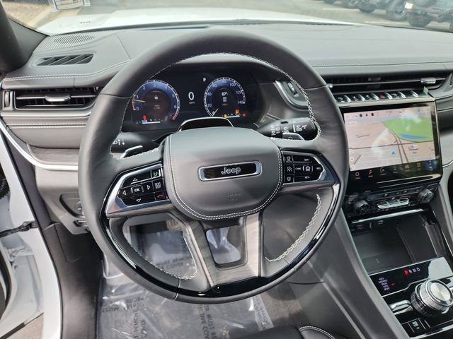 New 2025 Jeep Grand Cherokee Overland w/ Adv Protech Group III AWD/4WD image 14