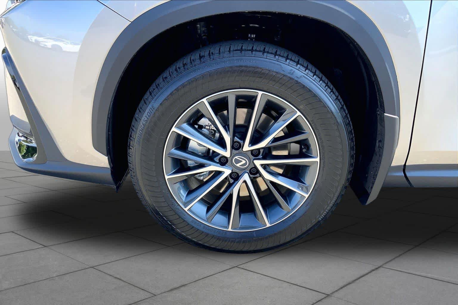 Certified 2026 Lexus NX 350 AWD w/ Accessory Package (2T) image 11