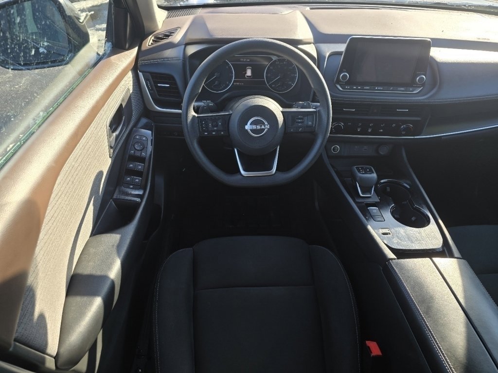 Used 2023 Nissan Rogue S image 19