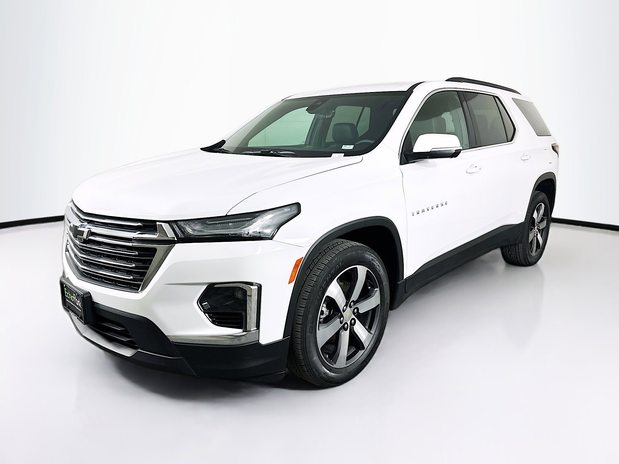 Used 2023 Chevrolet Traverse LT w/ LT Premium Package image 3