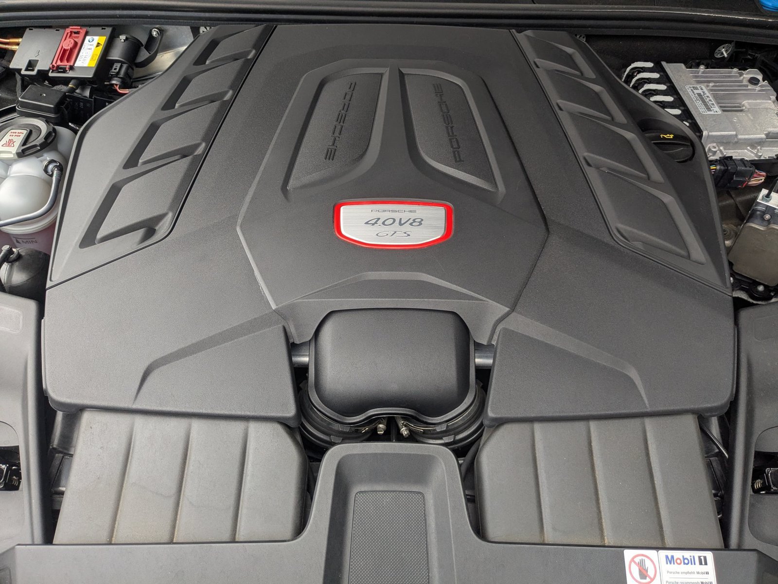 Certified 2023 Porsche Cayenne GTS AWD/4WD image 29