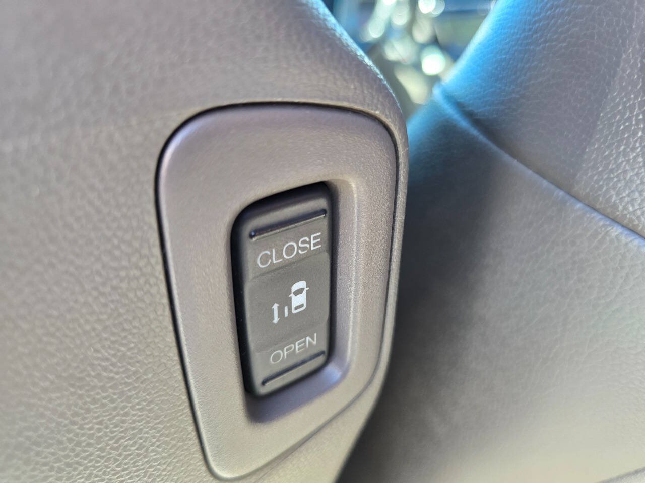 Used 2016 Honda Odyssey Touring image 29