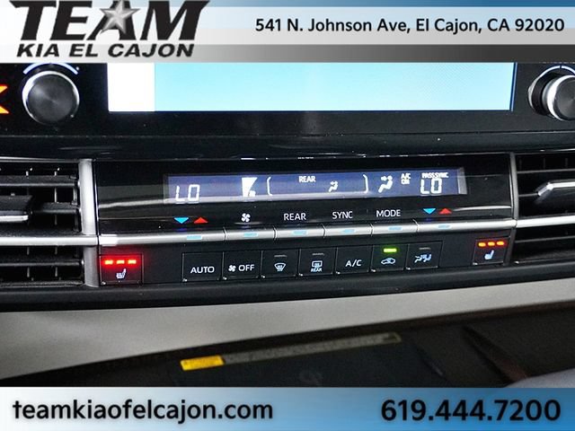 Used 2022 Toyota Sienna XLE w/ XLE Plus Package FWD image 30