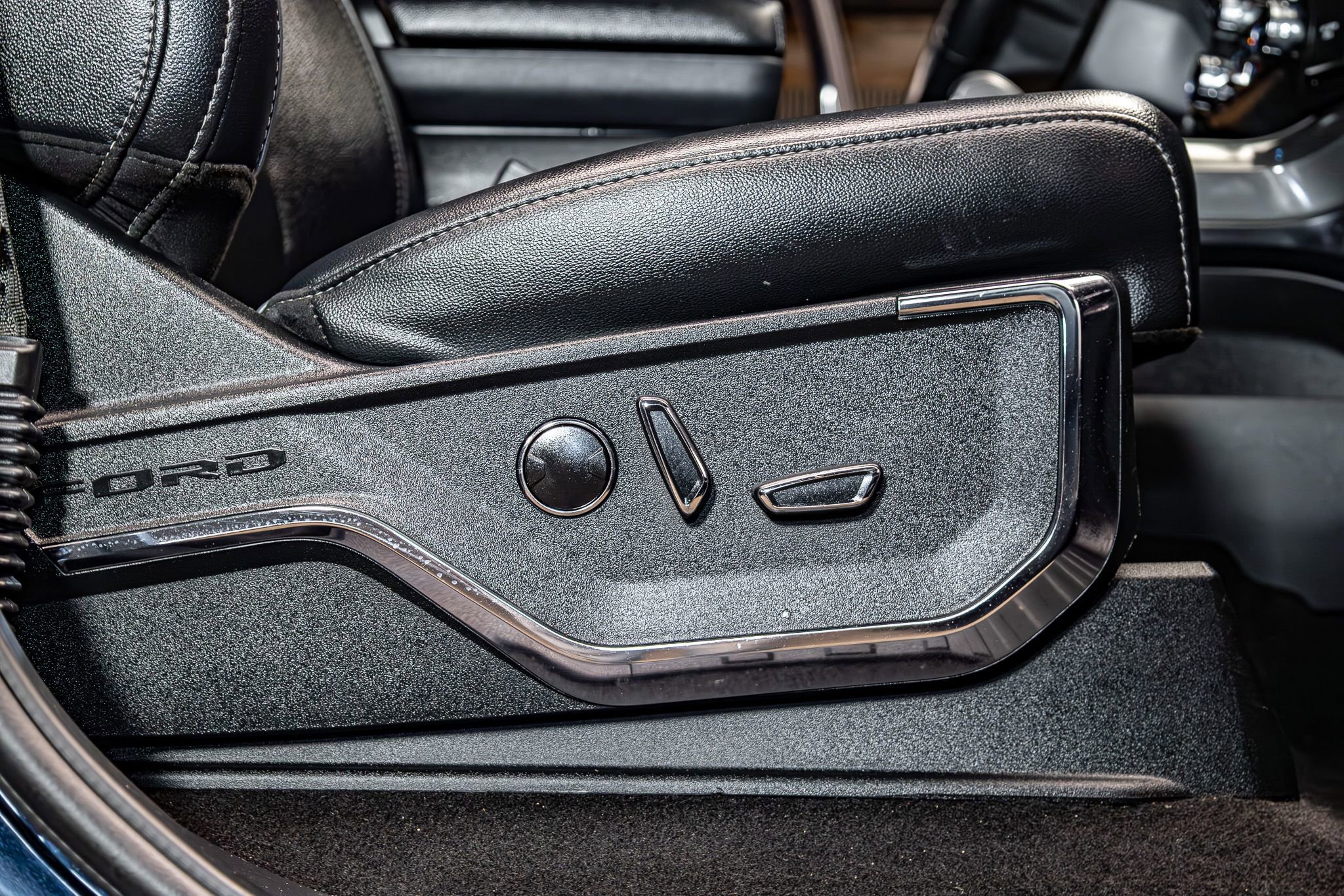 Used 2024 Ford F150 Lariat w/ Equipment Group 502A High AWD/4WD image 30