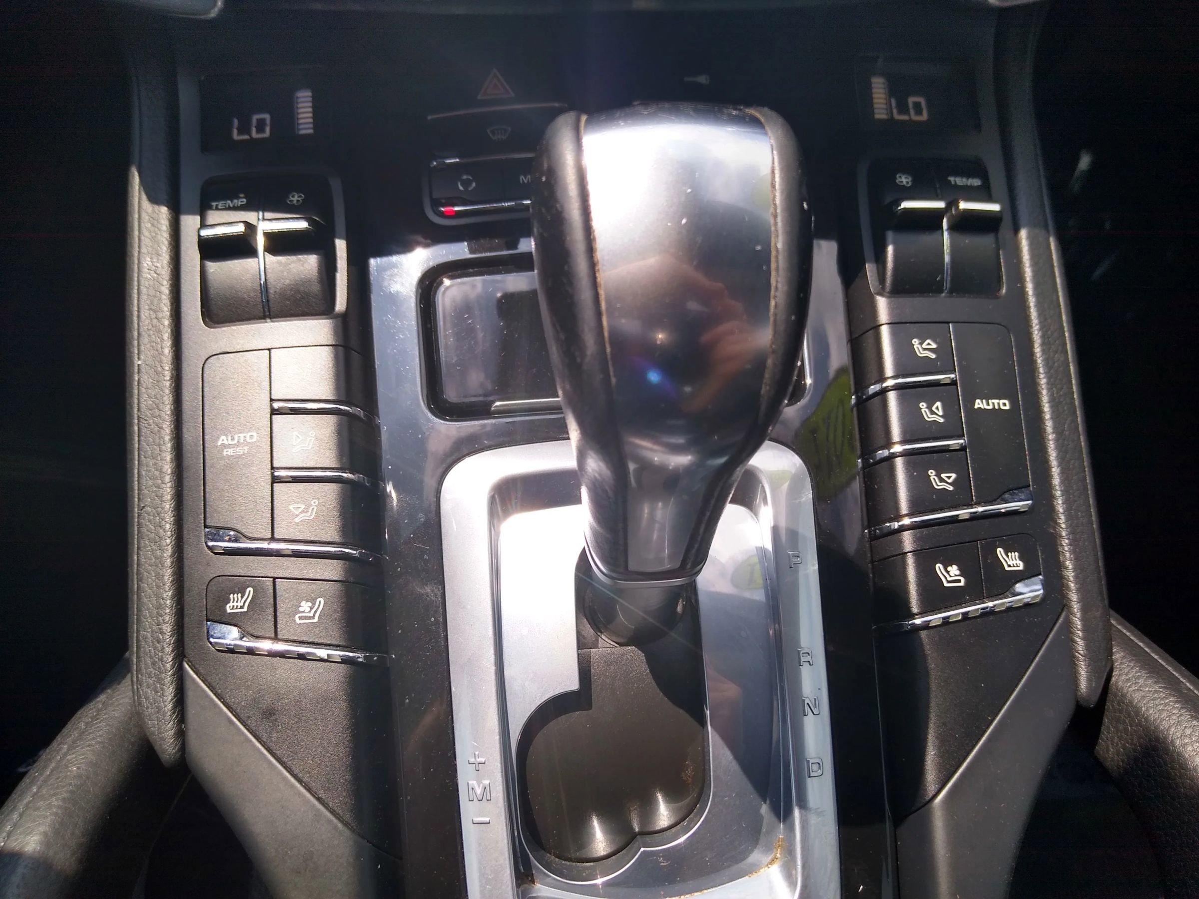 Used 2011 Porsche Cayenne AWD/4WD image 23