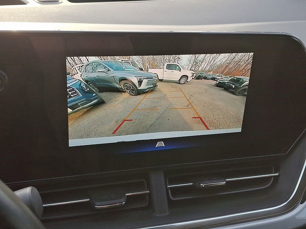 Used 2024 Chevrolet Trax LT w/ Driver Confidence Package image 17