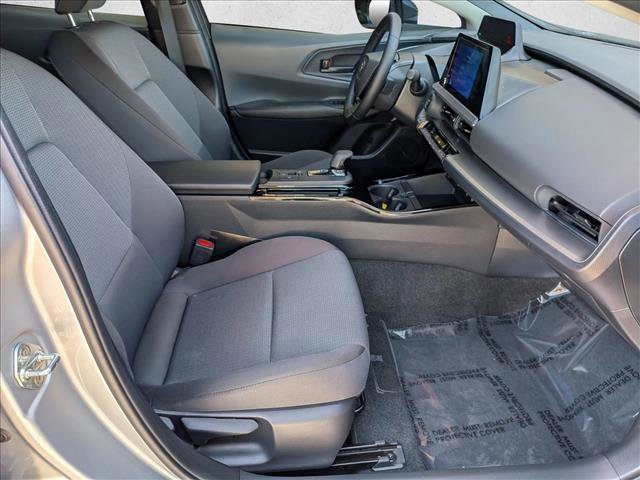 Used 2024 Toyota Prius LE image 19