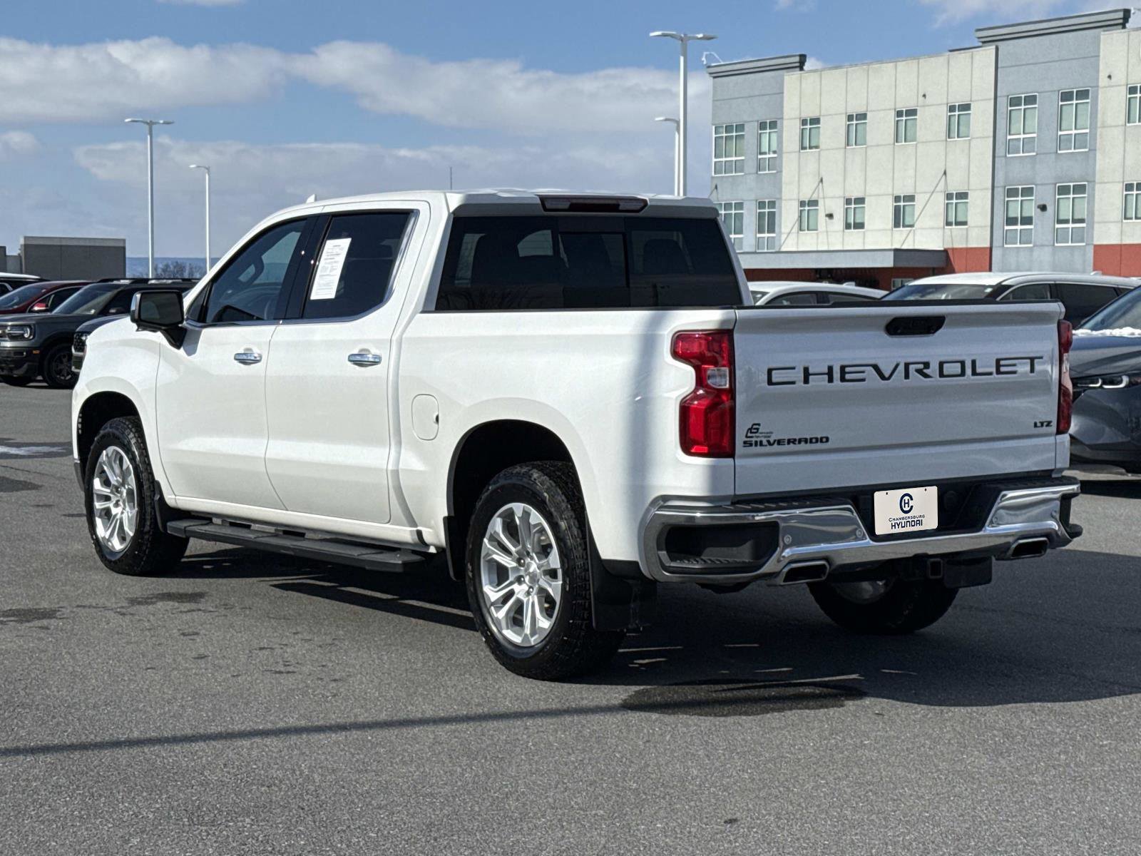 Used 2023 Chevrolet Silverado 1500 LTZ image 25