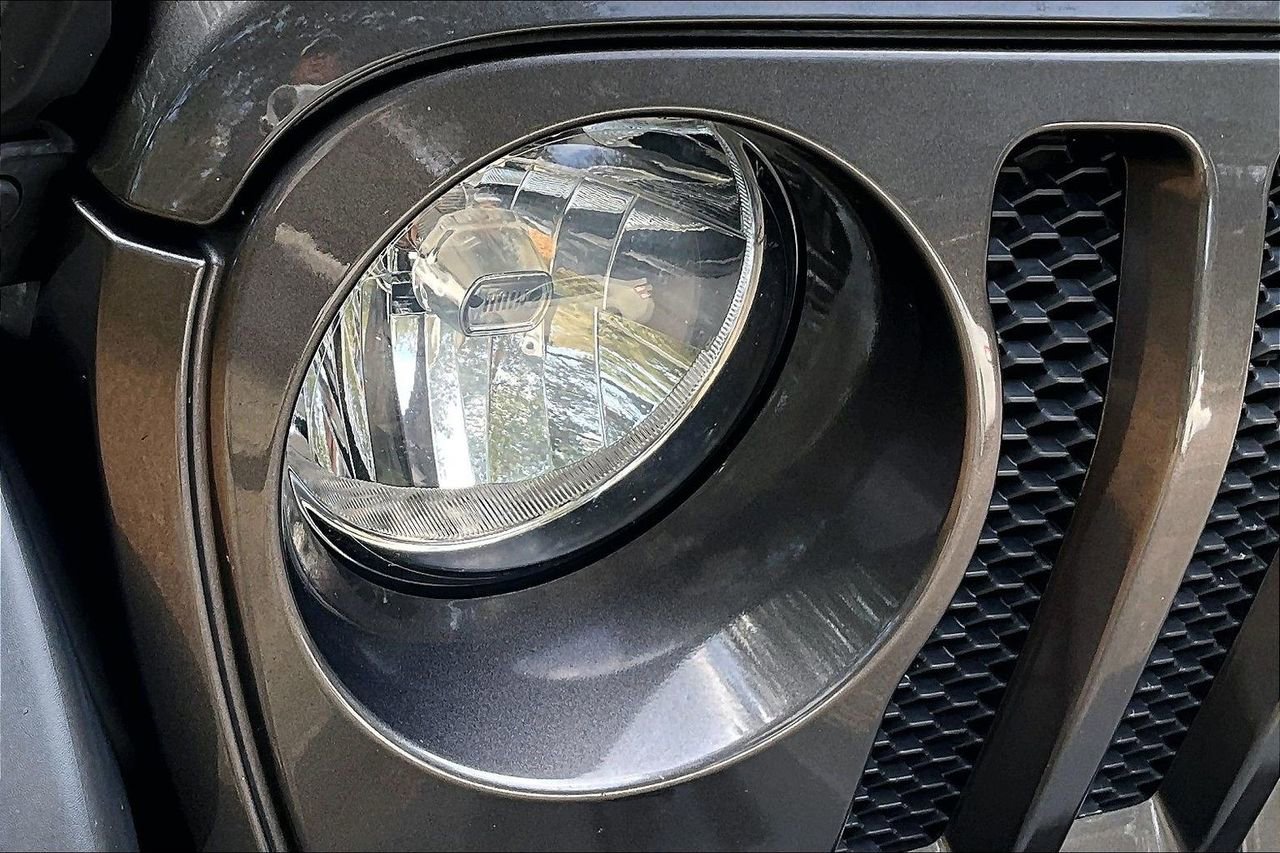 Used 2021 Jeep Wrangler Unlimited Sport image 27