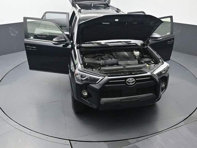 Certified 2022 Toyota 4Runner SR5 Premium w/ Moonroof Package image 59