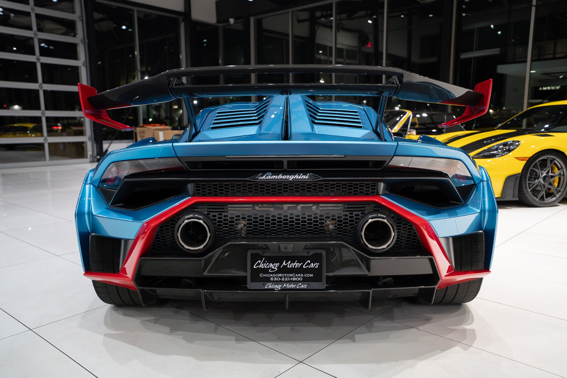 Used 2023 Lamborghini Huracan STO RWD image 3