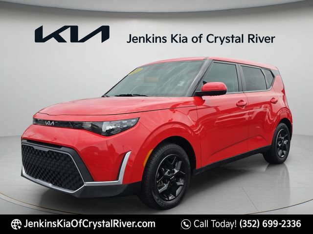 Used 2024 Kia Soul LX w/ Option Group 015 FWD image 16